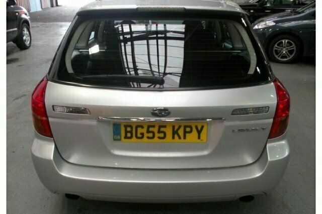 Begagnad Subaru Legacy 2005 Kombi