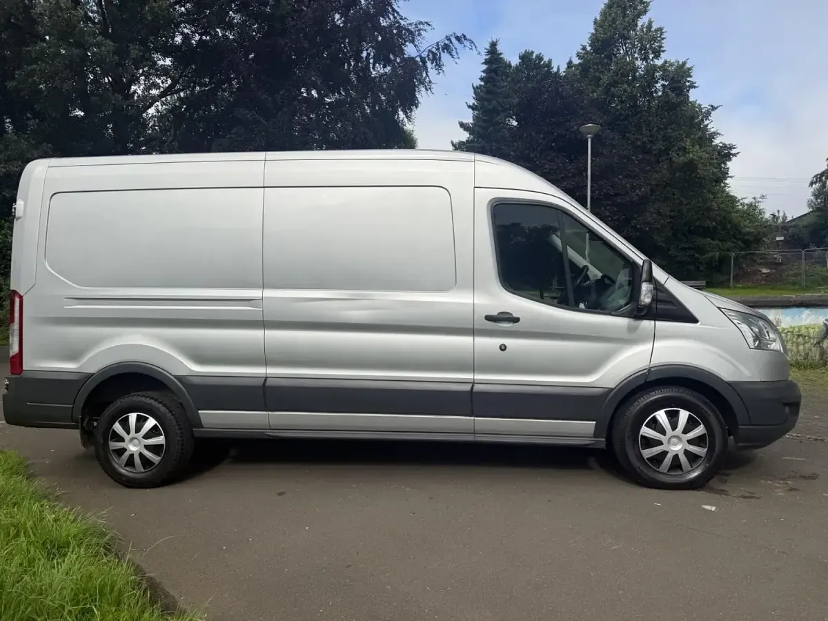 Used Ford Transit Trend 125 HP (91 kW) 2016 Silver Van