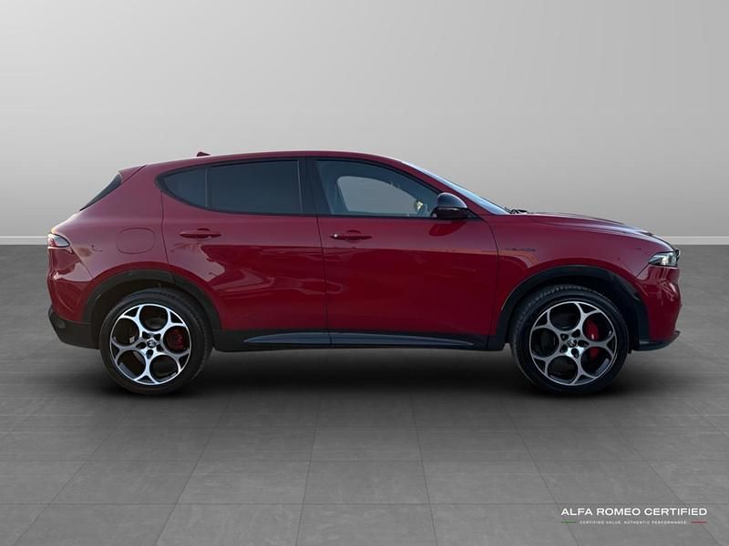 Used Alfa Romeo Tonale Veloce 276 HP (202 kW) 2024 Red SUV