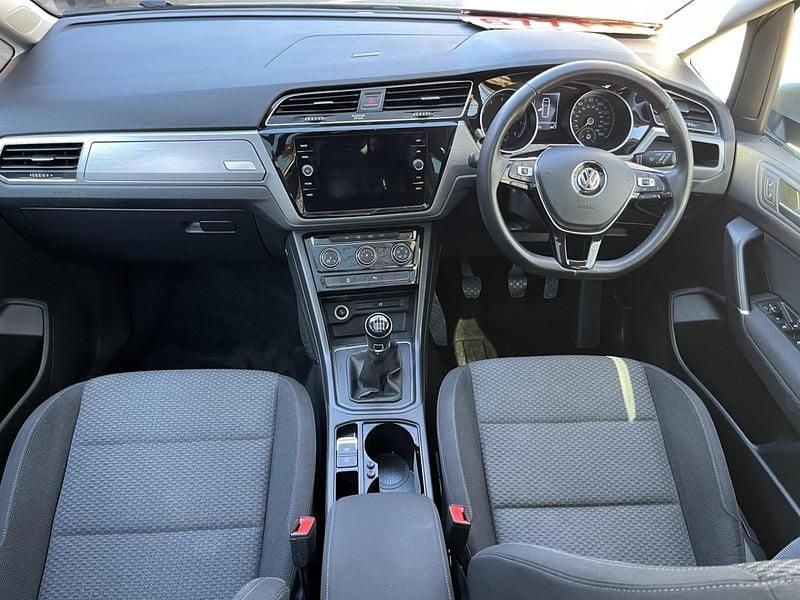 Used VW Touran Family 116 HP (85 kW) 2019 Silver MPV