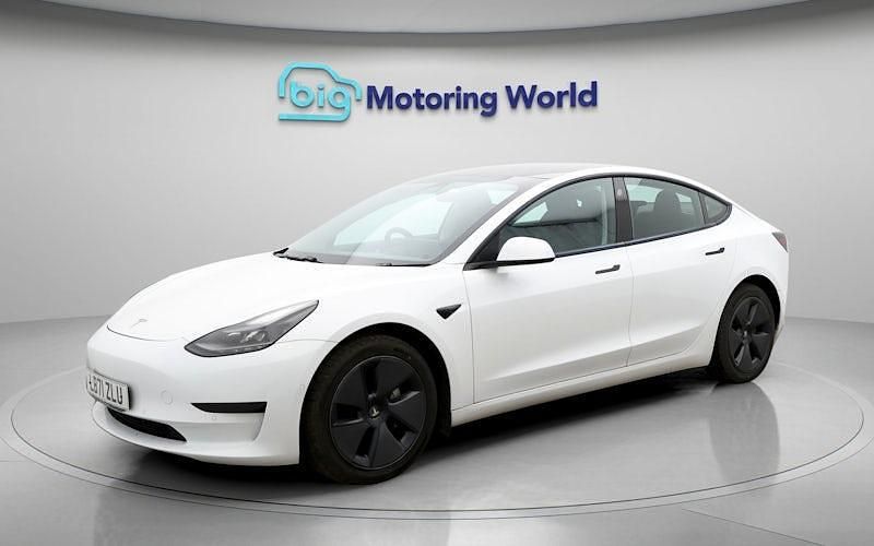 Used Tesla Model 3 Standard Range 208 kW (283 HP) 2021 White Sedan