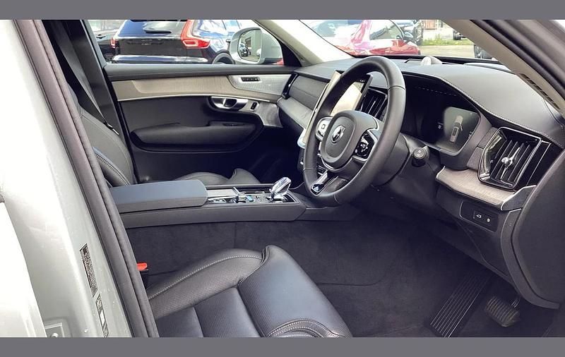 Used Volvo XC90 Ultra 449 HP (330 kW) 2025 Grey SUV