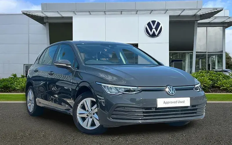 Used VW Golf VIII Life 131 HP (96 kW) 2023 Hatchback