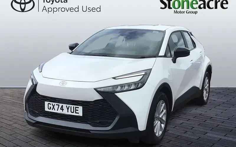 Used Toyota C-HR 140 HP (102 kW) 2026 SUV