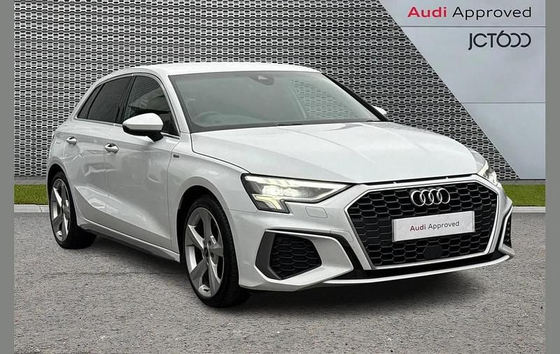 Used Audi A3 S-Line 147 HP (108 kW) 2020 White Hatchback
