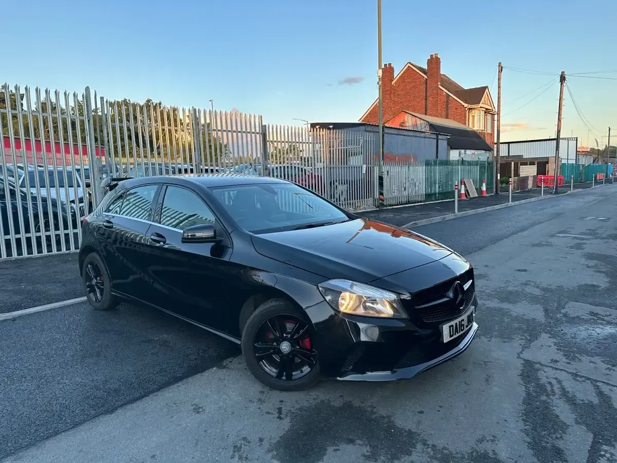 Used Mercedes A180 SE 2016 Black Hatchback