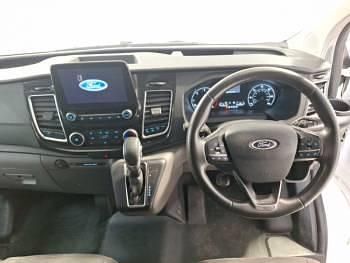 Used Ford Transit Custom Limited 130 HP (95 kW) 2023 White Van