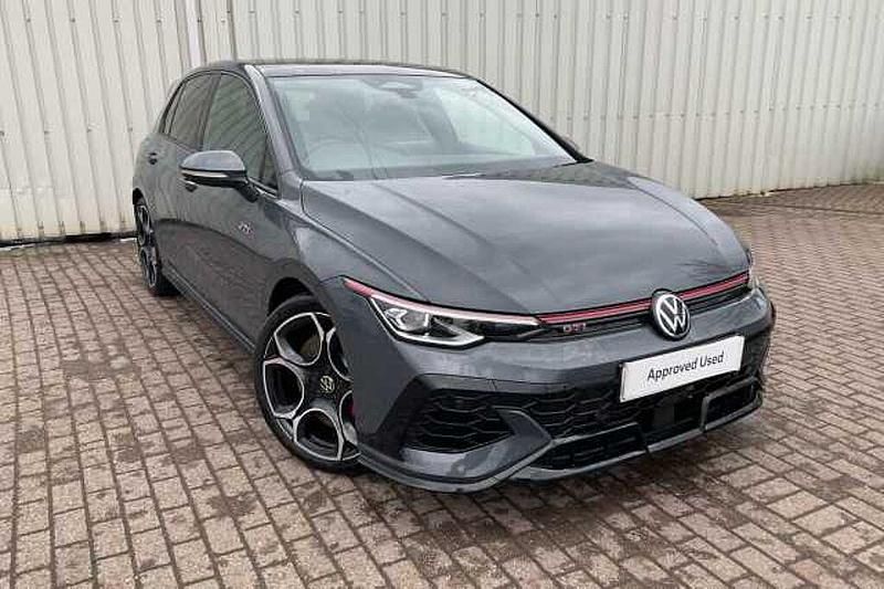 New VW Golf VIII 300 HP (220 kW) 2025