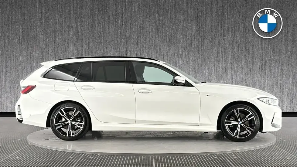 Usado BMW 320 M Sport 181 HP (133 kW) 2025 Branco Carrinha