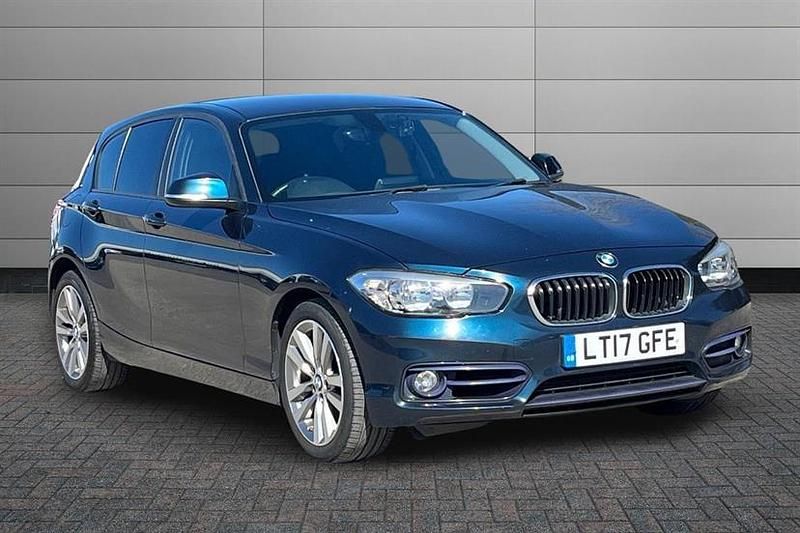 Used BMW 118 Sport Line 136 HP (100 kW) 2017 Blue Hatchback