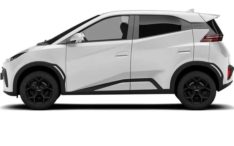 New 2025 BYD Dolphin Comfort Hatchback | £23,206 (Super price) - Image 1/1