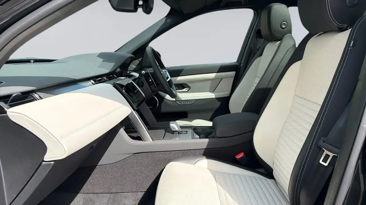 Used Land Rover Discovery 5 Landmark 269 HP (197 kW) 2026 Carpathian grey SUV