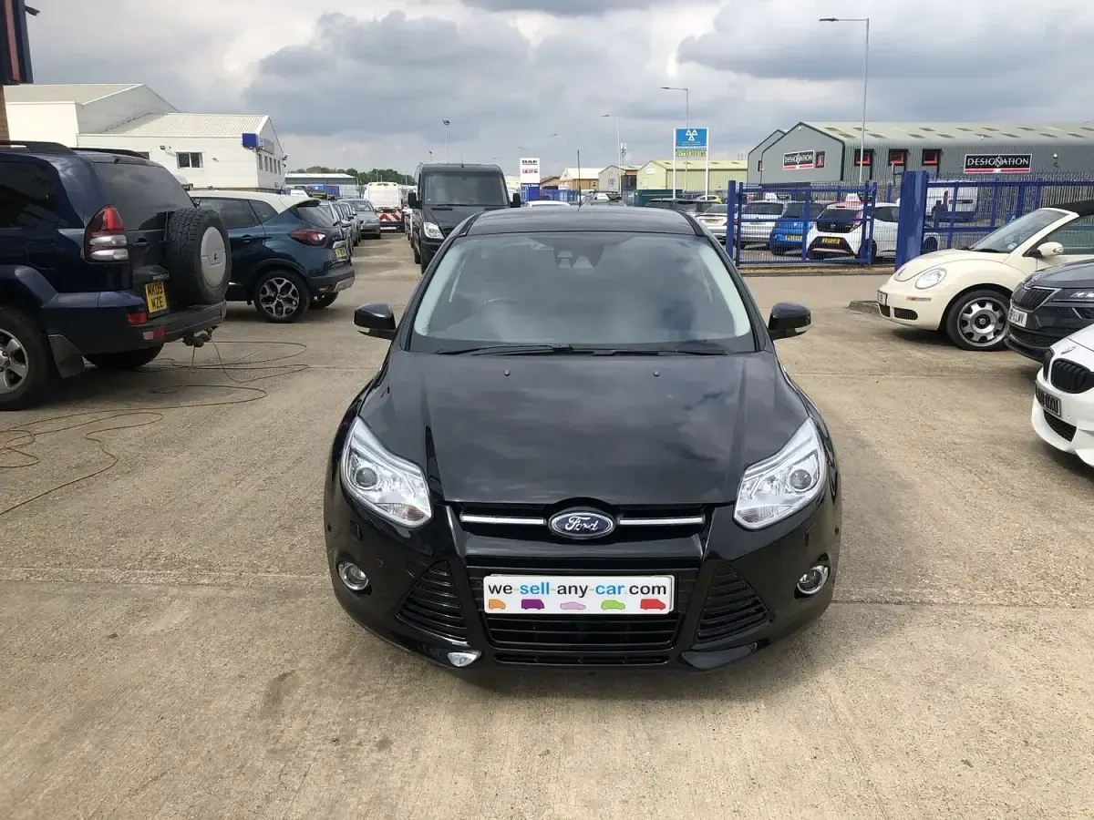 Used Ford Focus Titanium X 163 HP (119 kW) 2011 Black Hatchback