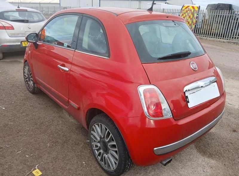 Used Fiat 500 Lounge 69 HP (50 kW) 2015 Red Hatchback