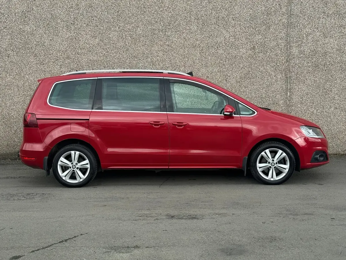 Used Seat Alhambra XCELLENCE 150 HP (110 kW) 2018 Red MPV