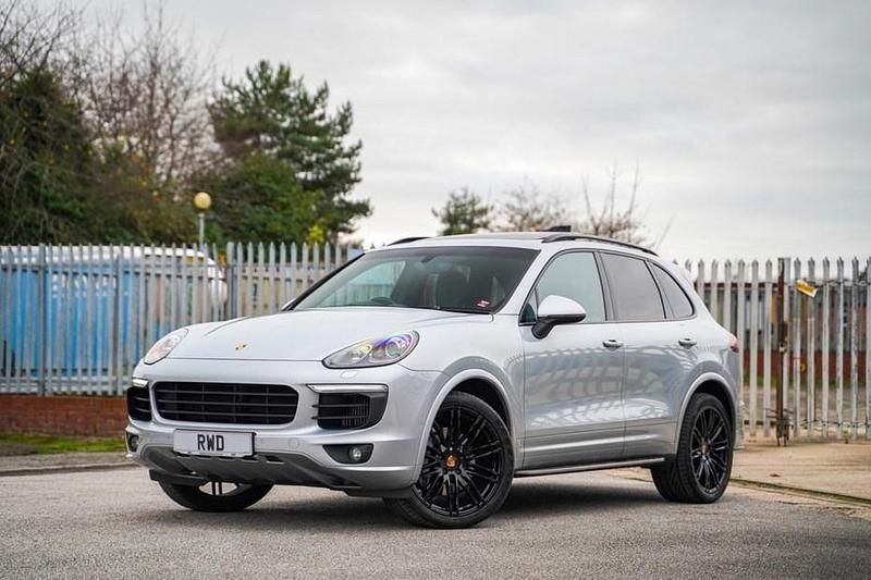 Used 2015 Porsche Cayenne SUV | £20,995 (Fair price) - Image 1/1