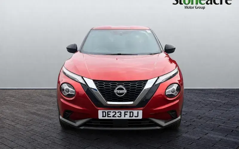 Used Nissan Juke N-Connecta 114 HP (83 kW) 2025 Red SUV