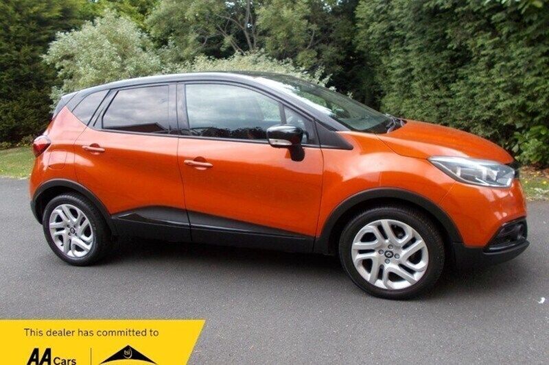 Orange Used 2015 Renault Captur Dynamique SUV | £4,995 (Good price) - Image 1/1