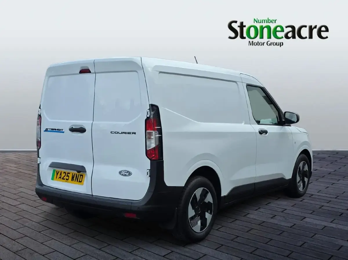 Ny Ford Transit Trend 100 kW (136 HK) 2025 Vit Van