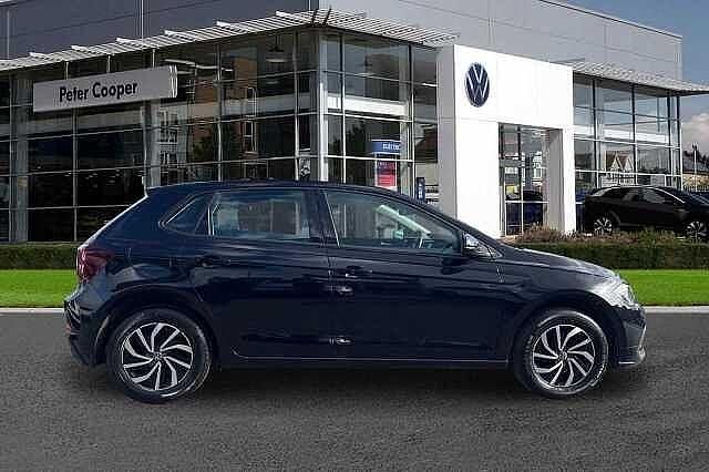 Used VW Polo Life 79 HP (58 kW) 2023 Black Hatchback