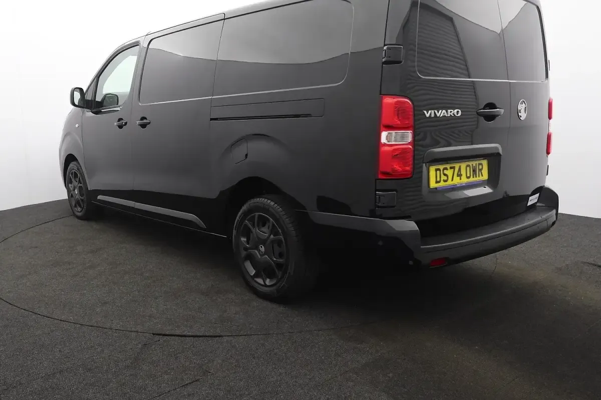 Used Vauxhall Vivaro 150 HP (110 kW) 2024 Black MPV