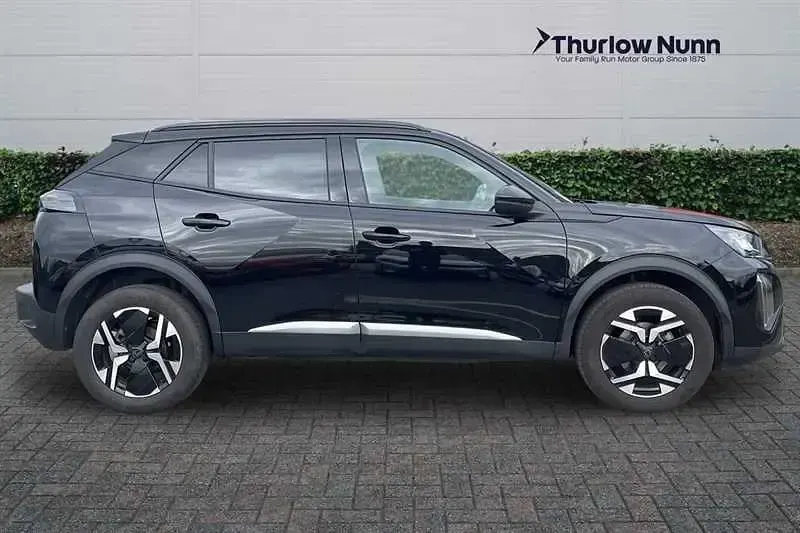Second-hand Peugeot 2008 Allure 130 CP (95 kW) 2025 Negru SUV