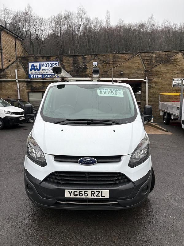 Used Ford Transit Custom 130 HP (95 kW) 2016 White Van