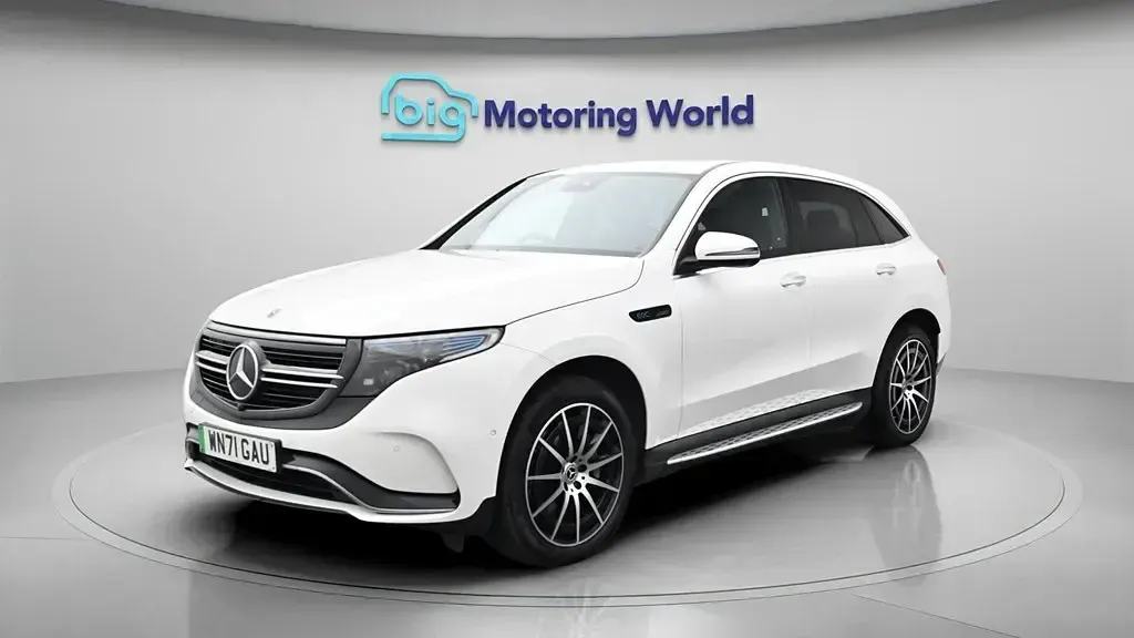 Usado Mercedes EQC400 AMG line 300 kW (408 HP) 2021 SUV