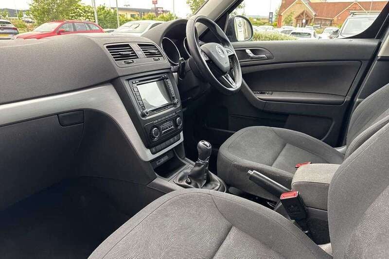 Image 2/4