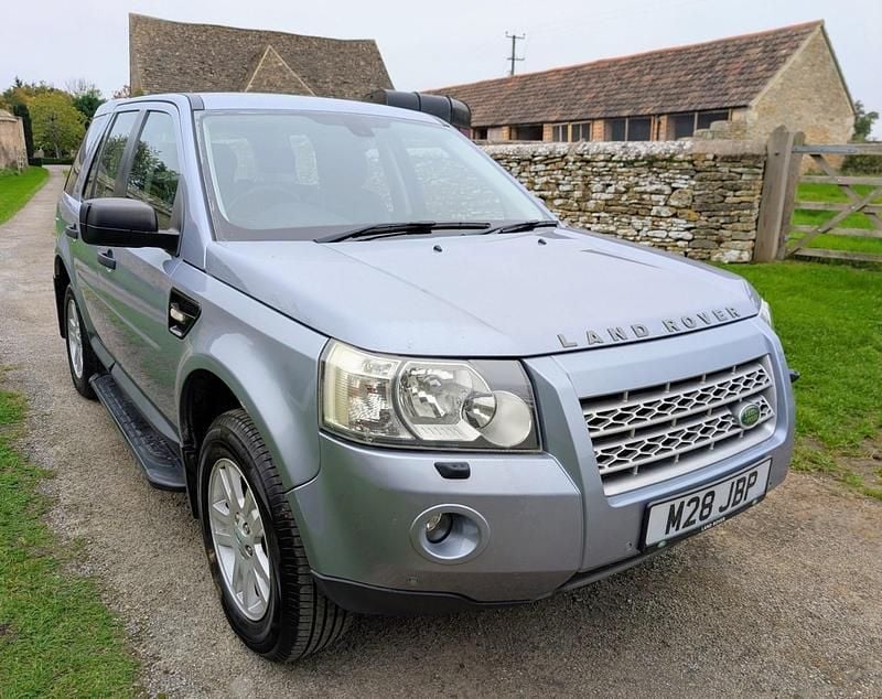 Blue Used 2008 Land Rover Freelander 2 SE SUV | £3,950 (Fair price) - Image 1/4