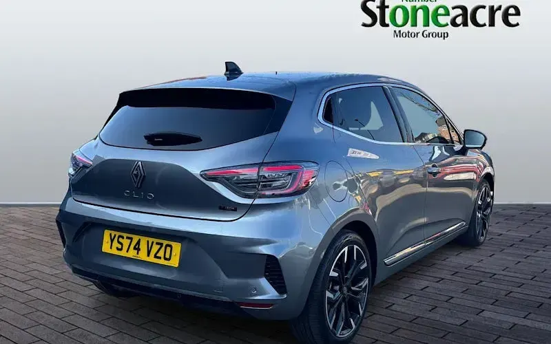 Used Renault Clio Techno 143 HP (105 kW) 2025 Grey Hatchback