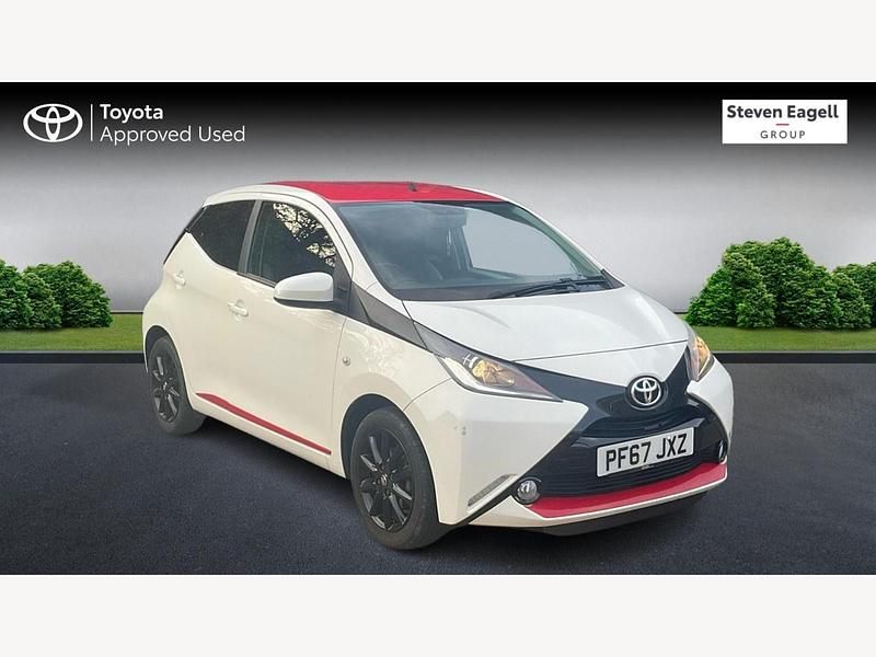 White Used 2018 Toyota Aygo x-press Hatchback | £10,141 - Image 1/3