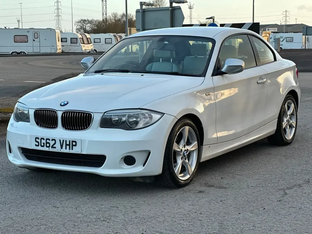 Used BMW 118 Coupé Exclusive 2012 White Coupe