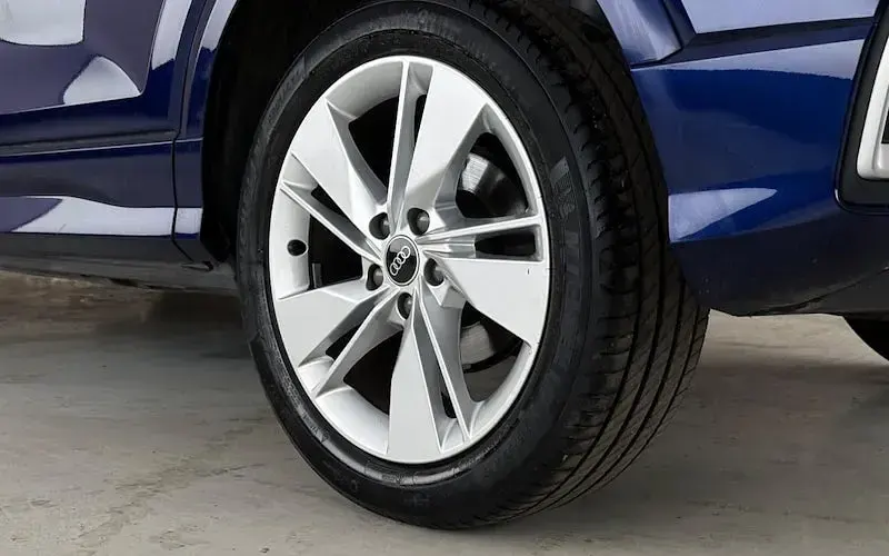 Used Audi Q2 S-Line 150 HP (110 kW) 2023 Blue SUV