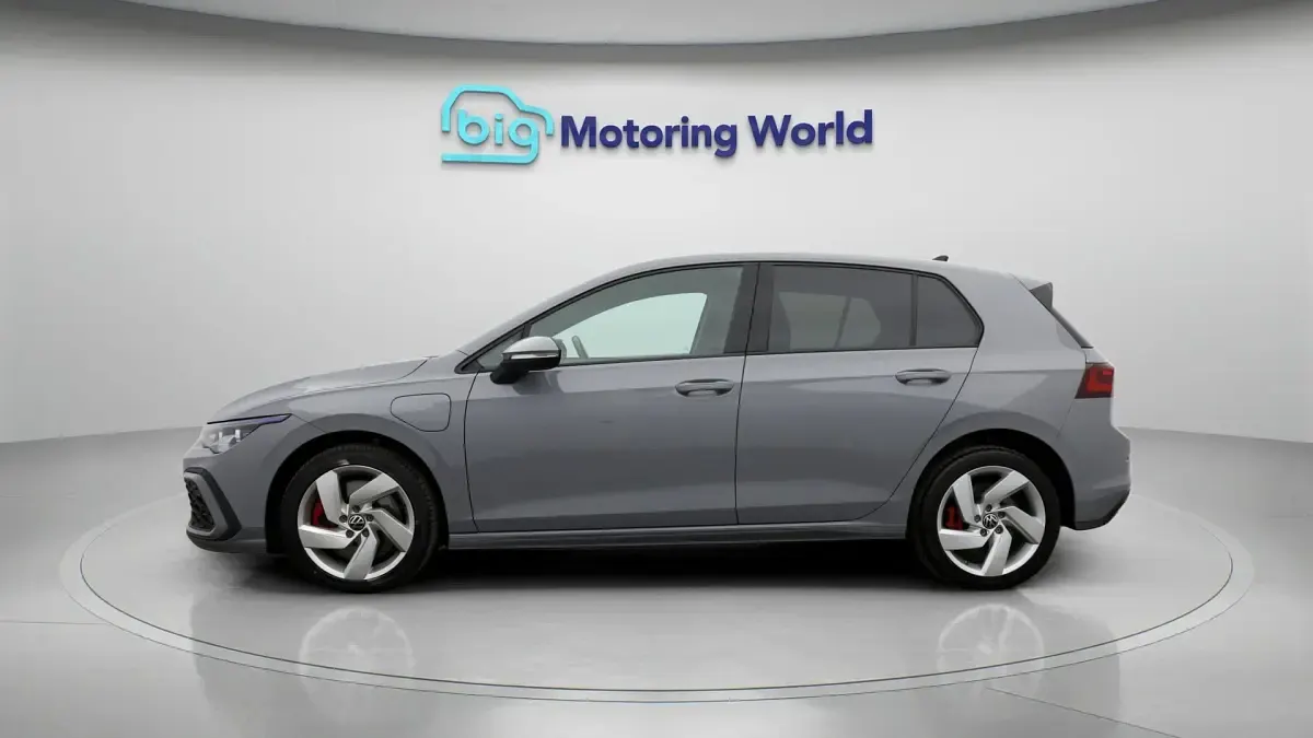Used VW Golf VIII GTE 245 HP (180 kW) 2022 Grey Hatchback