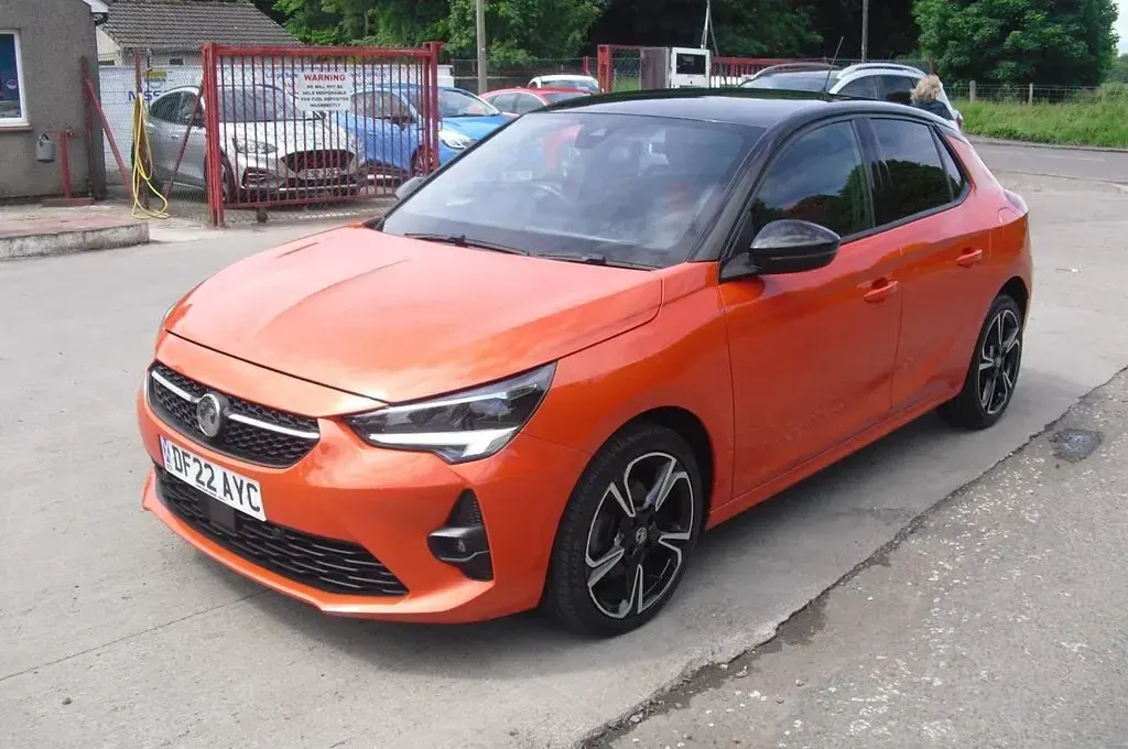 Used Vauxhall Corsa Edition 100 HP (73 kW) 2022 Orange Hatchback