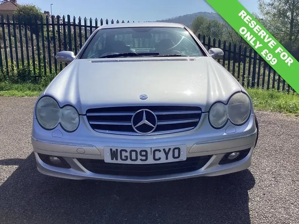 Usado Mercedes CLK220 Avantgarde 2009 Prateado Coupé