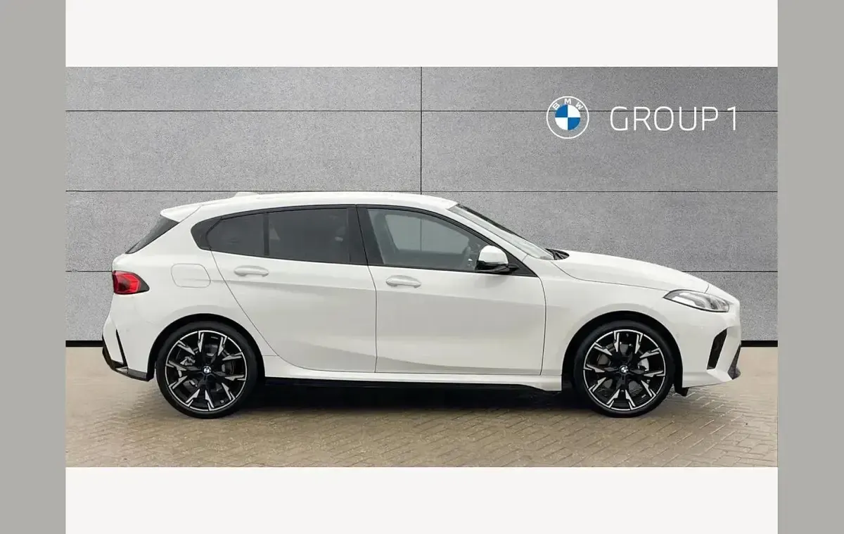 Usado BMW 120 M Sport 154 CV (113 kW) 2026 Blanco Utilitario