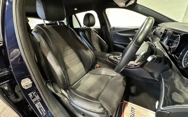 Used Mercedes E220 AMG line 194 HP (142 kW) 2019 Estate