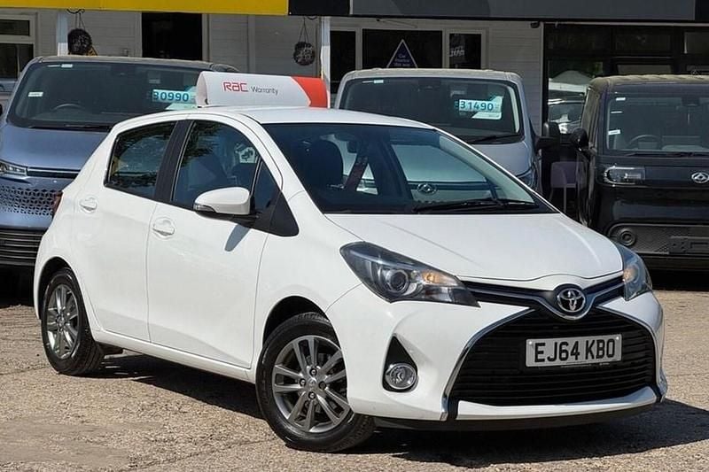 Used 2014 Toyota Yaris | £10,422 (Fair price) - Image 1/1