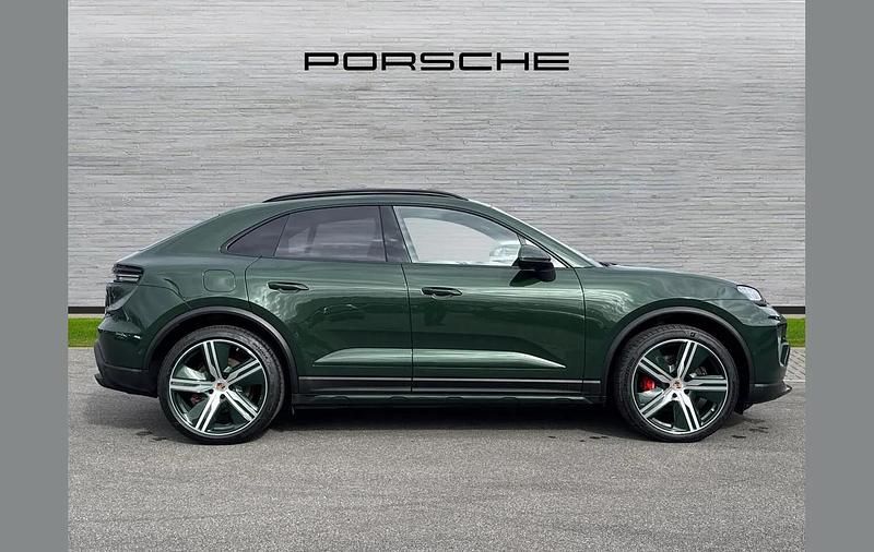 Used Porsche Macan 380 kW (517 HP) 2024 Green SUV