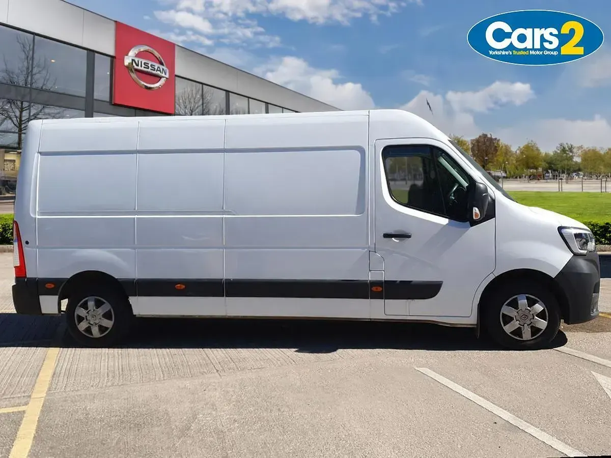 Used Renault Master 2022 White MPV