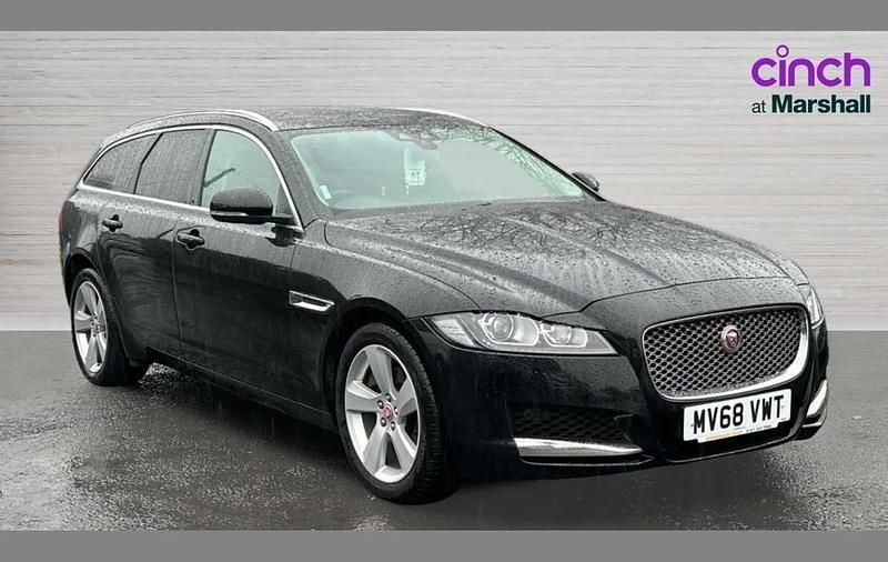 Used Jaguar XF Sportbrake Portfolio 247 HP (181 kW) 2018 Black Estate