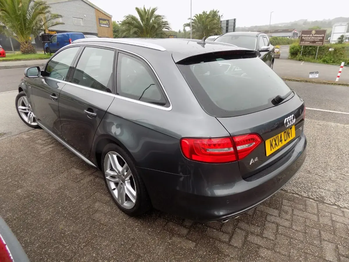 Used Audi A4 S-Line 177 HP (130 kW) 2014 Grey Estate