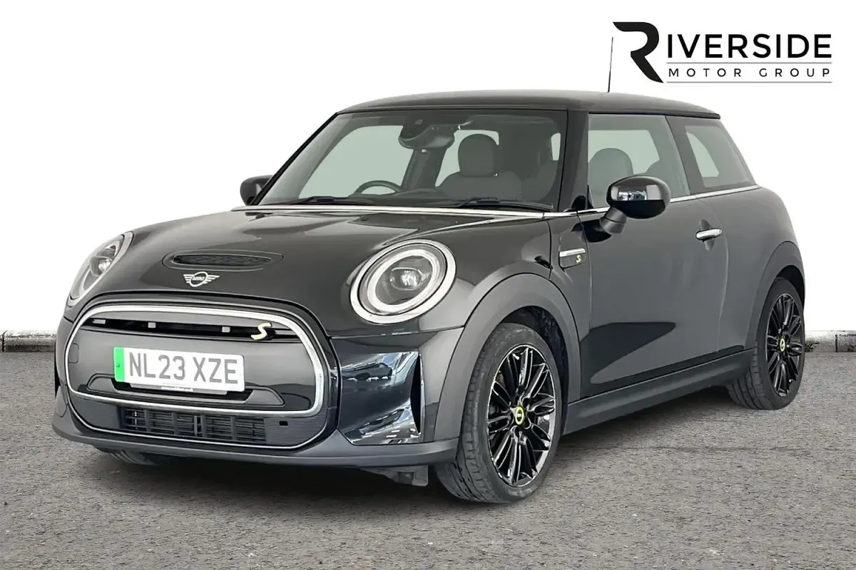 Used Mini Cooper SE Hatch 33 kW (45 HP) 2023 Black Hatchback