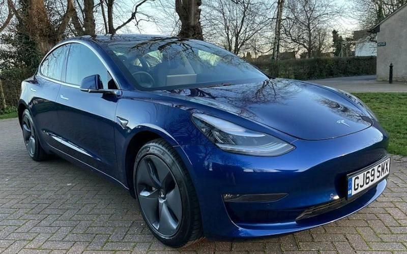 Used Tesla Model 3 Standard Range 180 kW (245 HP) 2021 Sedan
