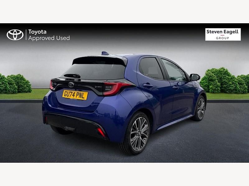 Used Toyota Yaris Hybrid 116 HP (85 kW) 2024 Blue Hatchback