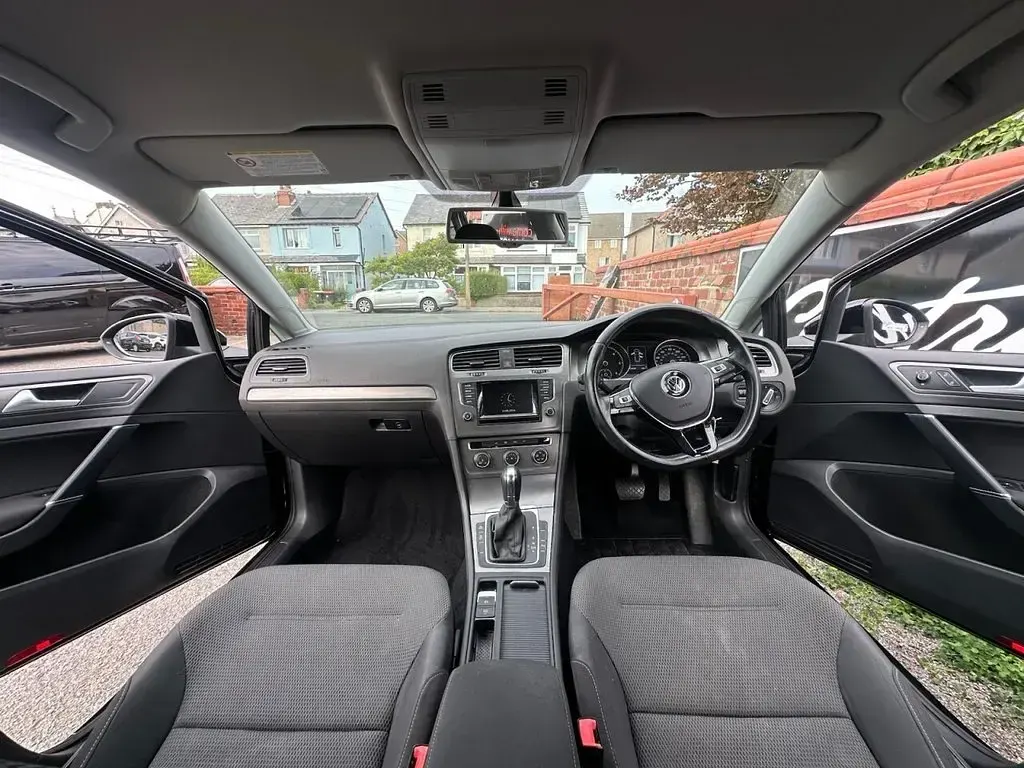 Used VW Golf VII SE 150 HP (110 kW) 2013 Black Estate