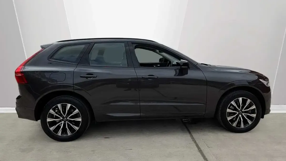 Used Volvo XC60 Plus 194 HP (142 kW) 2023 Grey SUV