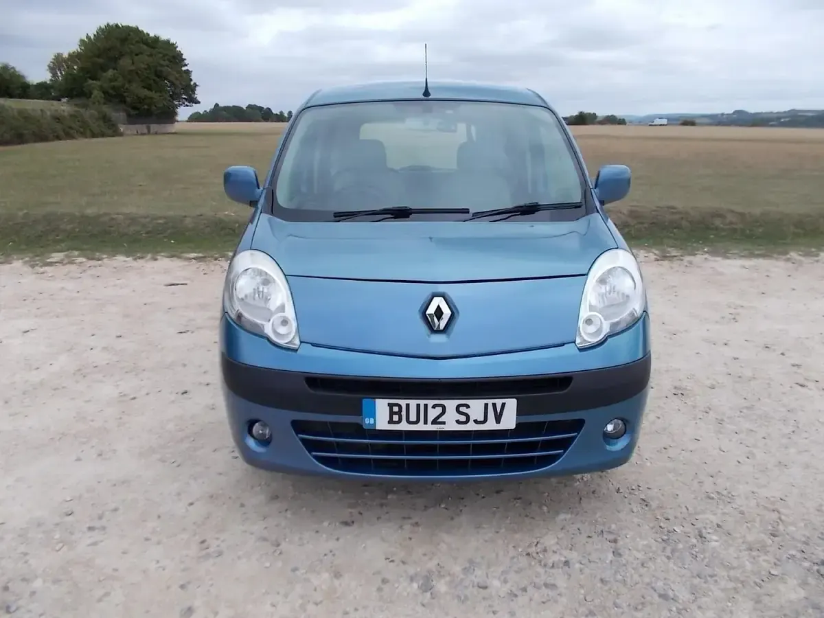 Used Renault Kangoo Expression 106 HP (77 kW) 2012 Blue MPV